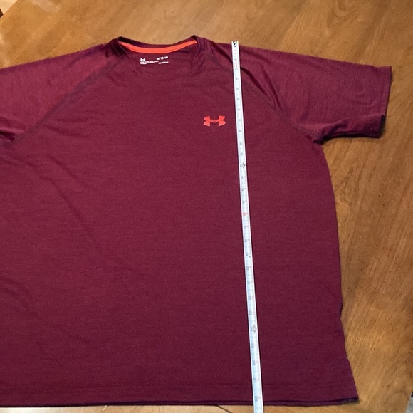 UNDER ARMOUR Mens Heat Gear Dri Fit Short Sleeved Shirt- size XL - Picture 7 of 8
